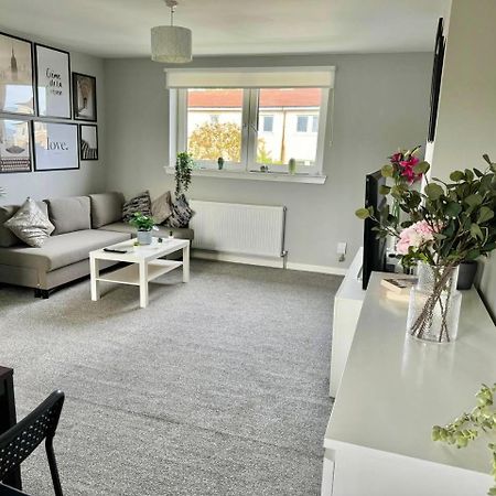 Clydebank Brand New 3Bdr Home, Glasgow Extérieur photo