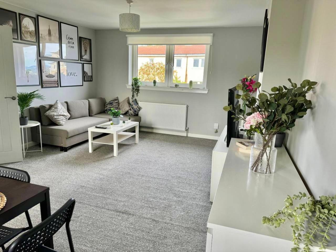 Clydebank Brand New 3Bdr Home, Glasgow Extérieur photo