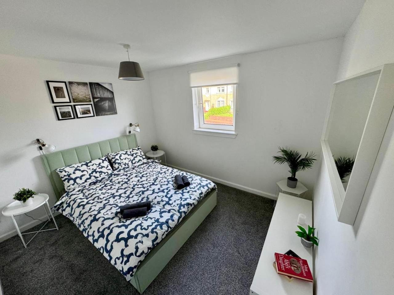 Clydebank Brand New 3Bdr Home, Glasgow Extérieur photo