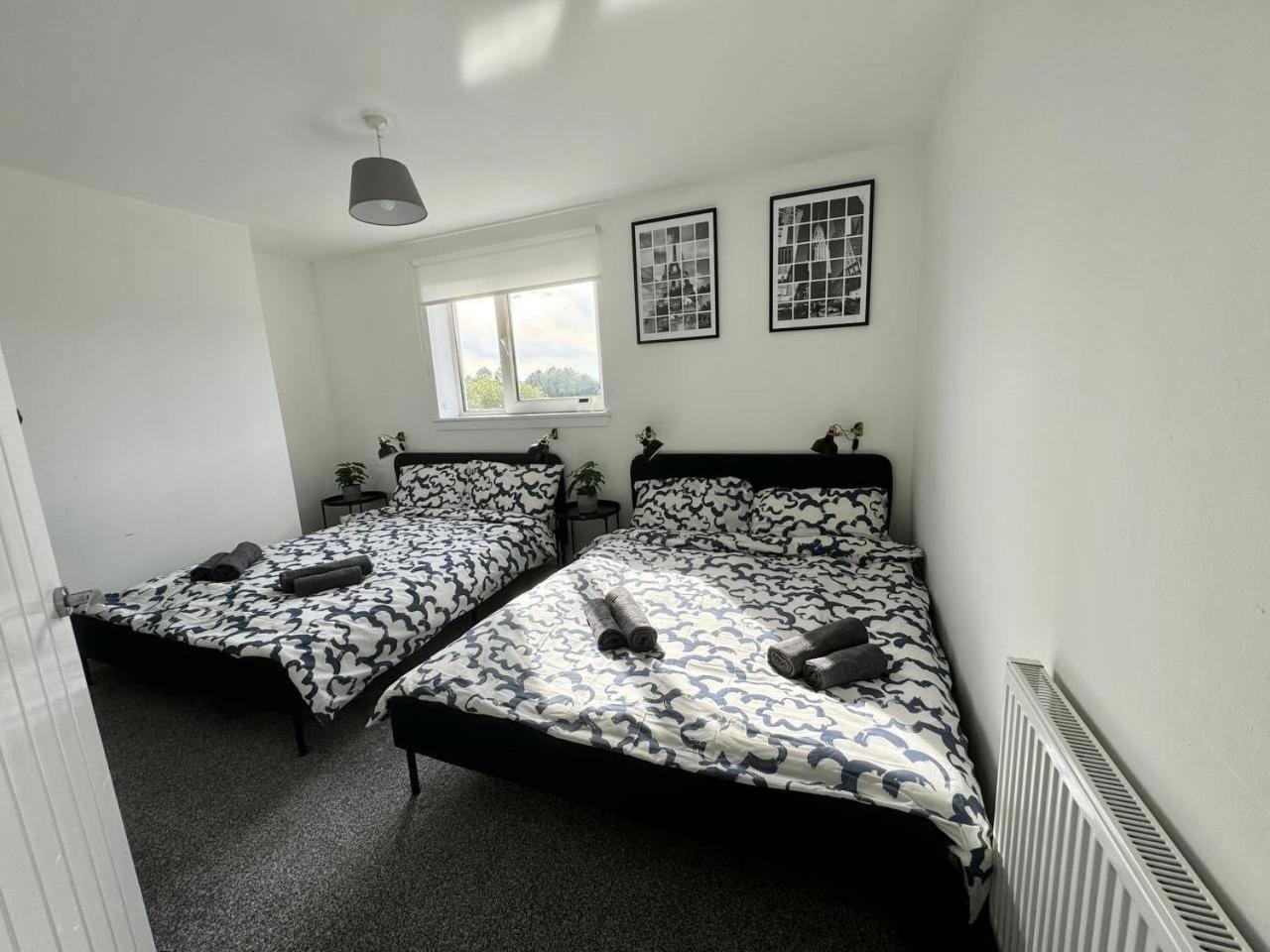Clydebank Brand New 3Bdr Home, Glasgow Extérieur photo