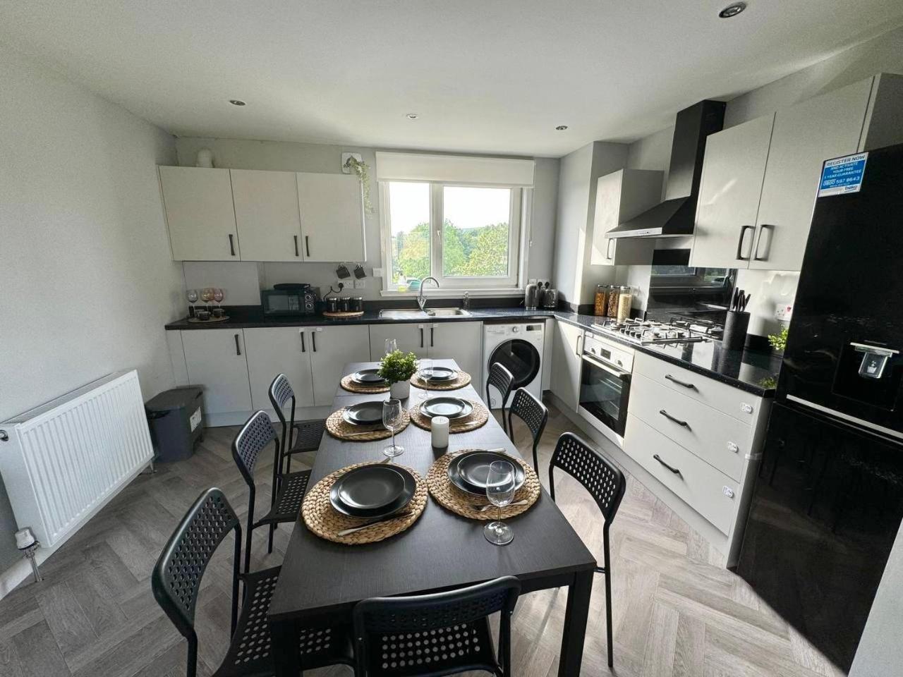 Clydebank Brand New 3Bdr Home, Glasgow Extérieur photo
